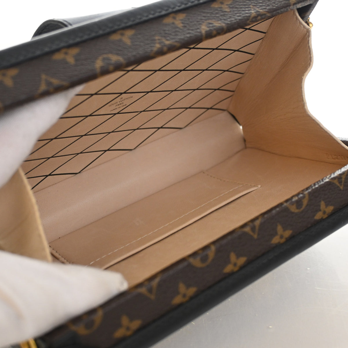 Louis Vuitton Monogram Petite Malle, photo 12 of 13