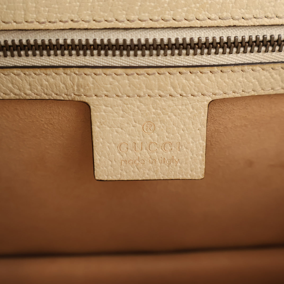 Pre-Owned Gucci Shoulder Bag Medium GG Supreme Ophidia, logo detail
