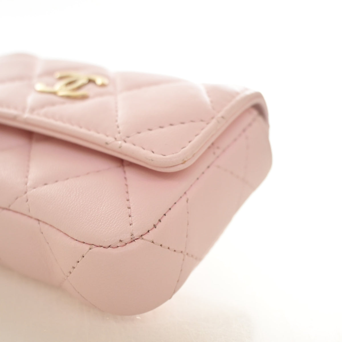 Chanel Lambskin Pearl Belt Bag, photo 7 of 15