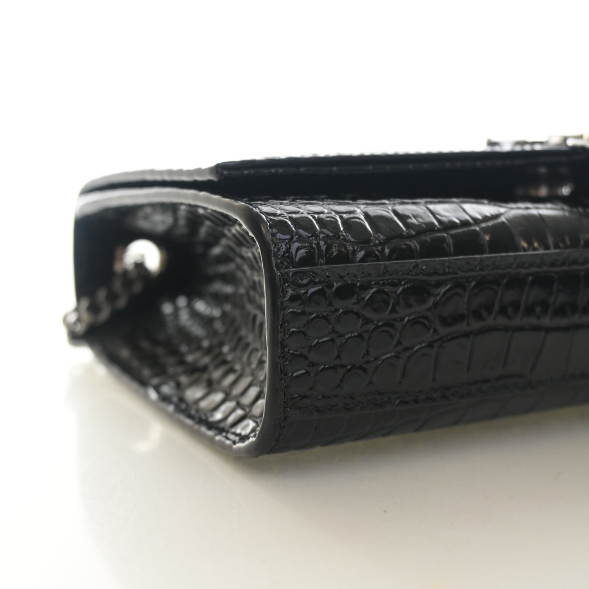 Pre-Owned Saint Laurent Small Crocodile Leather Embossed Leather Kate Tassle Bag, side profile, photo 6 of 13