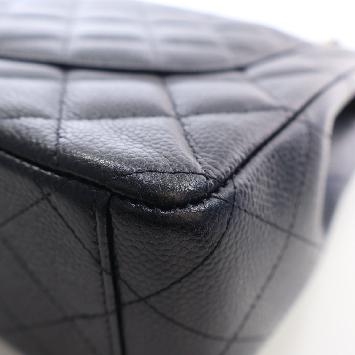 Pre-Owned Chanel Classic Double Flap Maxi Caviar Leather Bag, corner and edge detail, photo 13 of 17