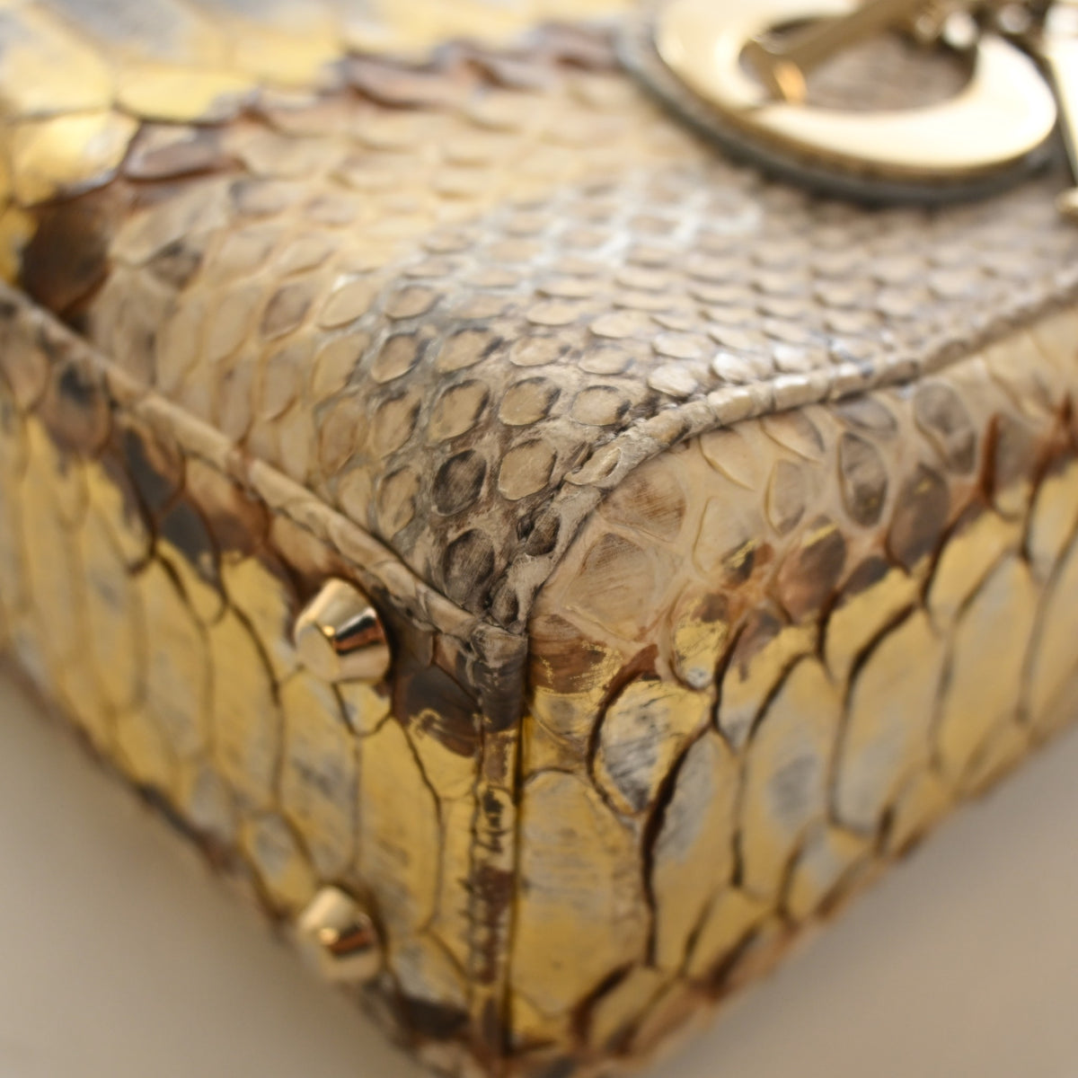 Pre-Owned Christian Dior Lady Dior Mini Python, corner detail