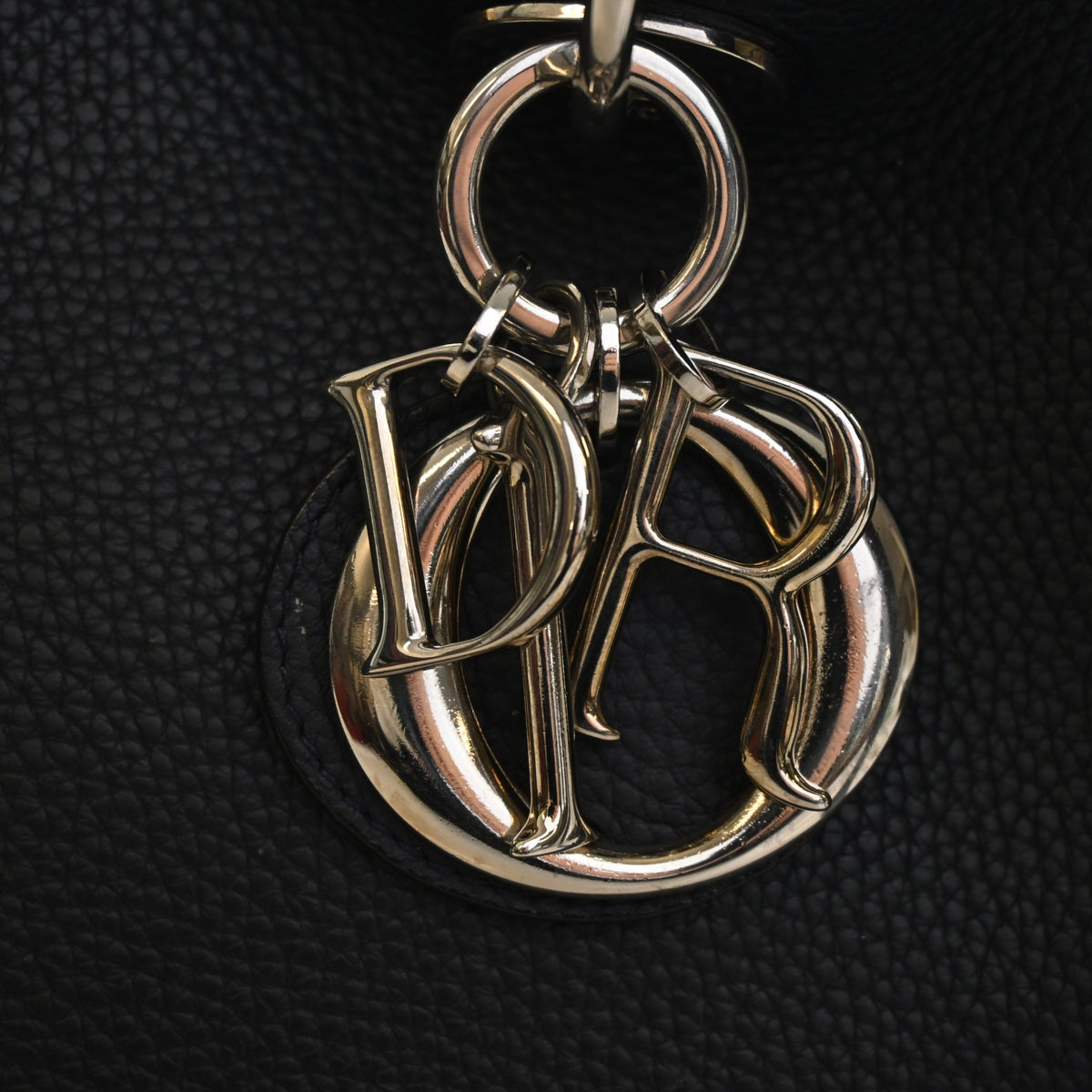 Christian Dior Medium Calfskin Diorissimo Tote, photo 4 of 20