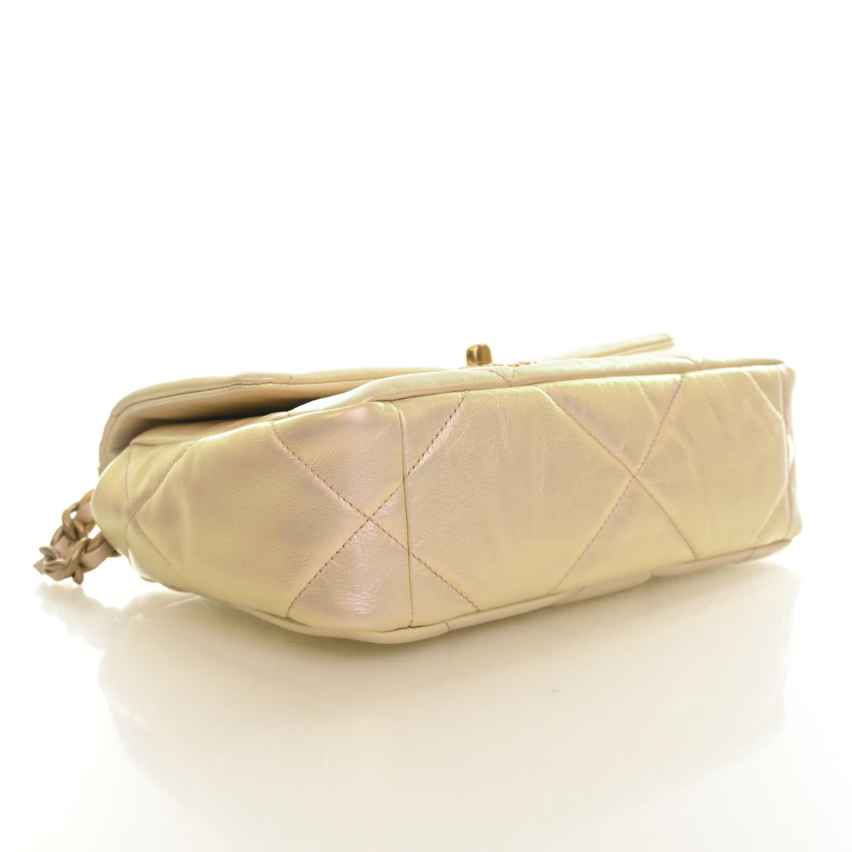 Pre-Owned Chanel 19 Flap Bag Medium Lambskin, side profile