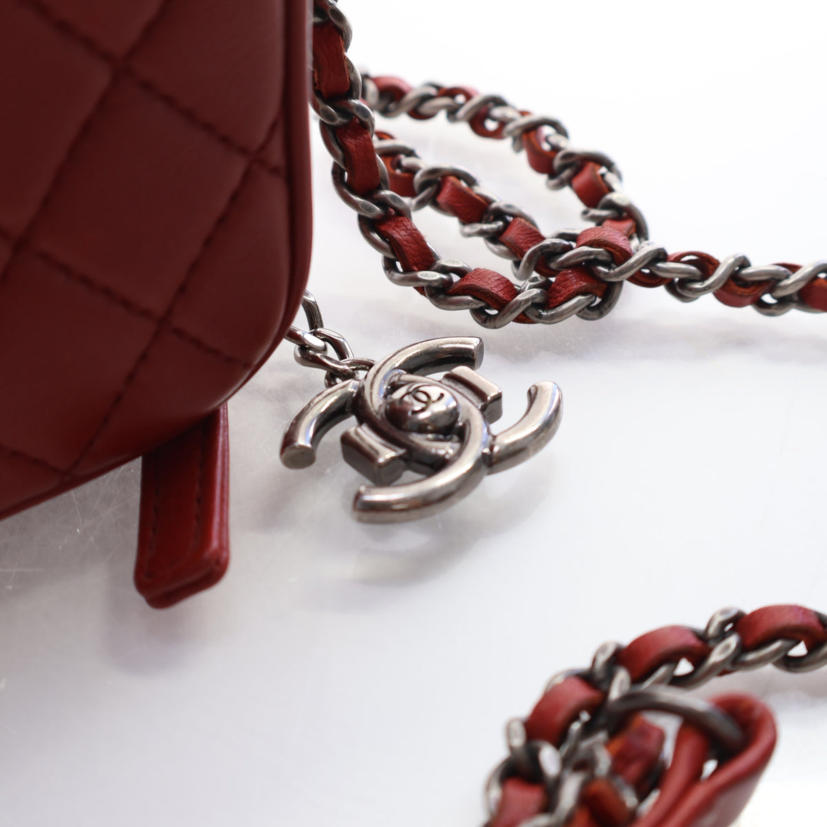 Pre-Owned Chanel Camera Bag Lambskin Coco Boy With Chain, strap and chain detail