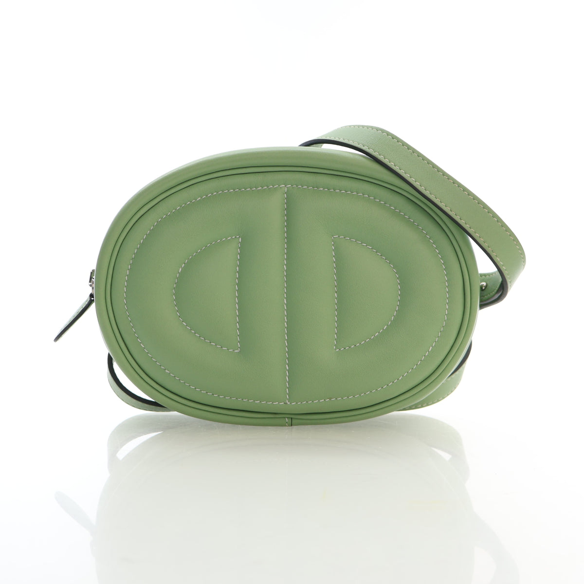 Pre-Owned Hermès Belt Bag Vert Criquet Swift Leather In-the-loop, front view, authenticated at Luxe Du Jour
