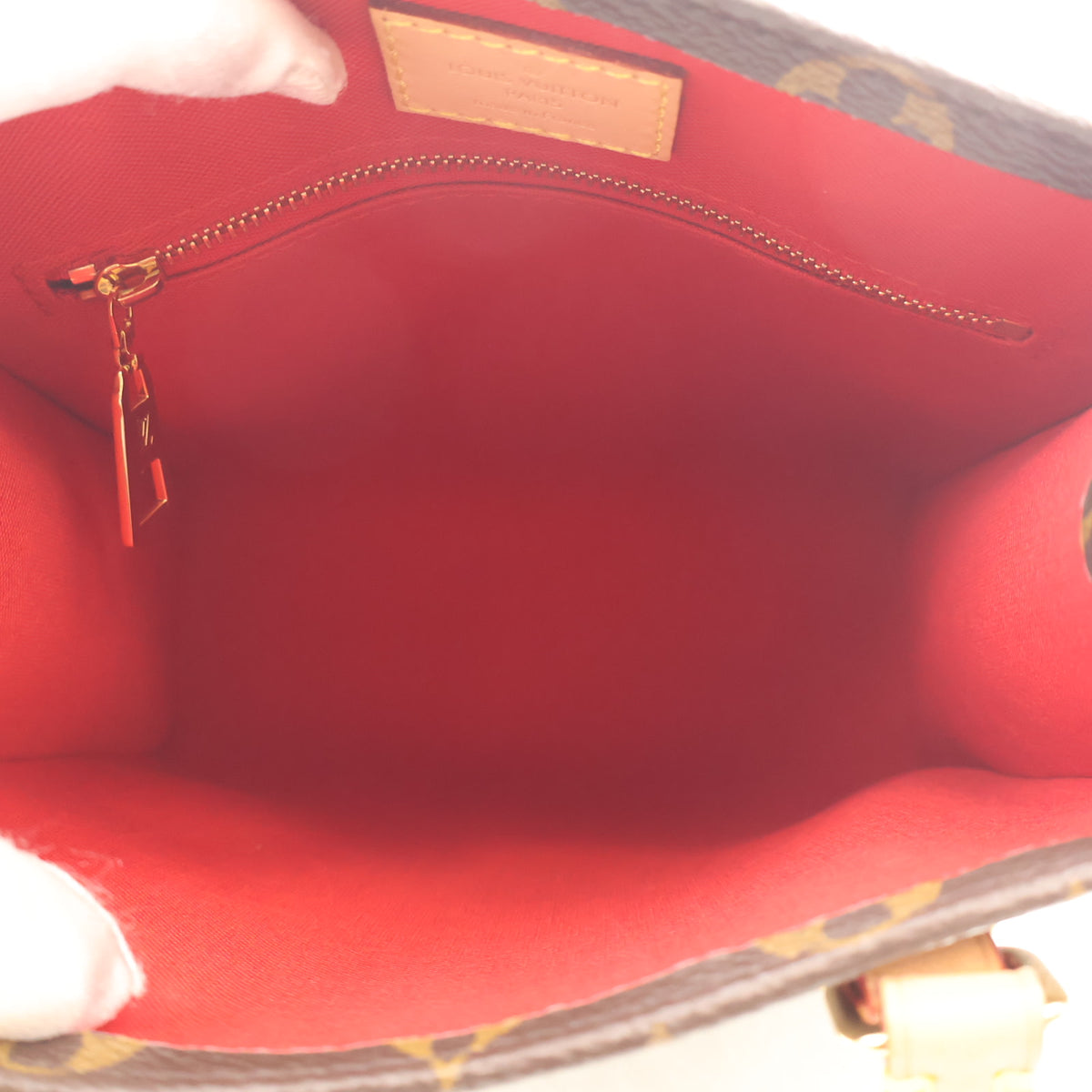 Louis Vuitton Monogram Petit Sac Plat, photo 14 of 16