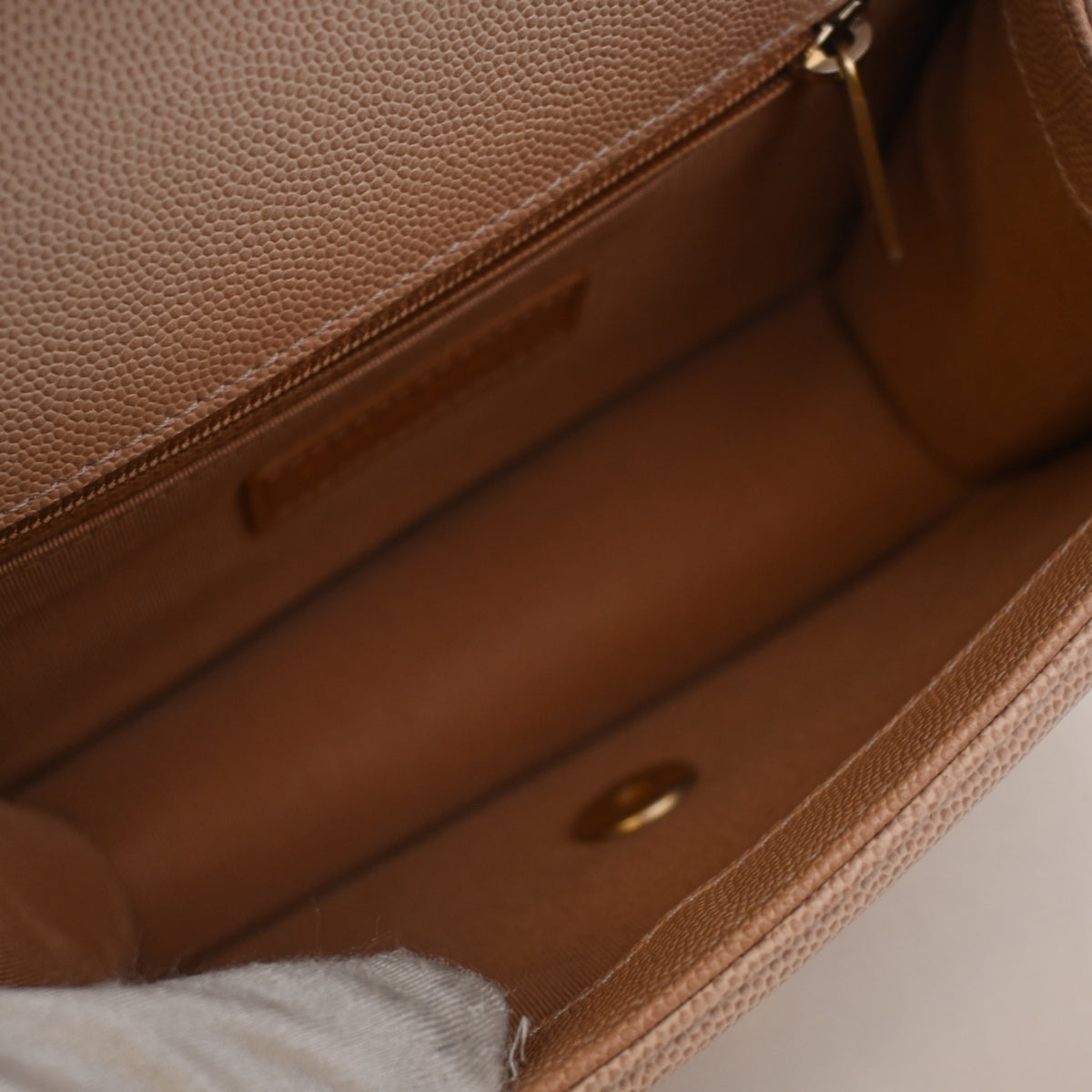 Pre-Owned Chanel Caviar Leather Sunset On The Sea Waist Bag, open interior with lining