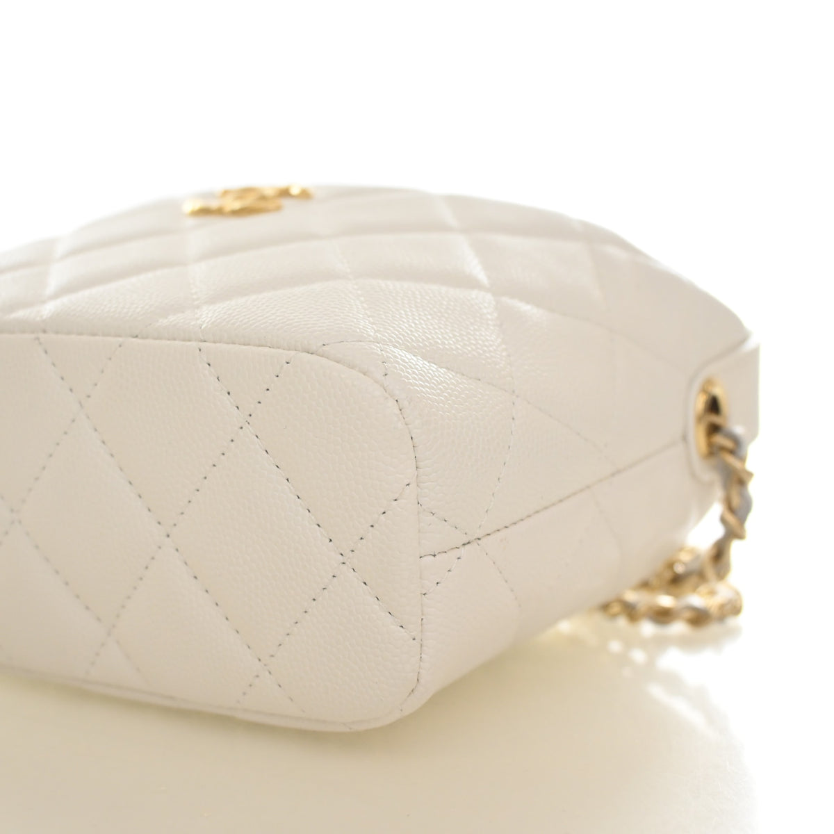 Chanel Caviar Hobo Clutch With Chain, photo 8 of 15