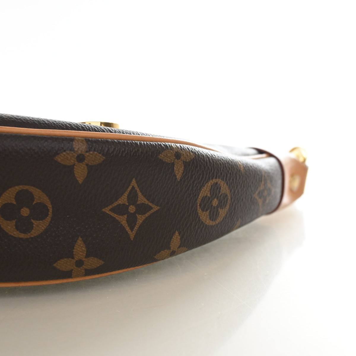 Pre-Owned Louis Vuitton Hobo Monogram Loop Bag, side profile, photo 7 of 23