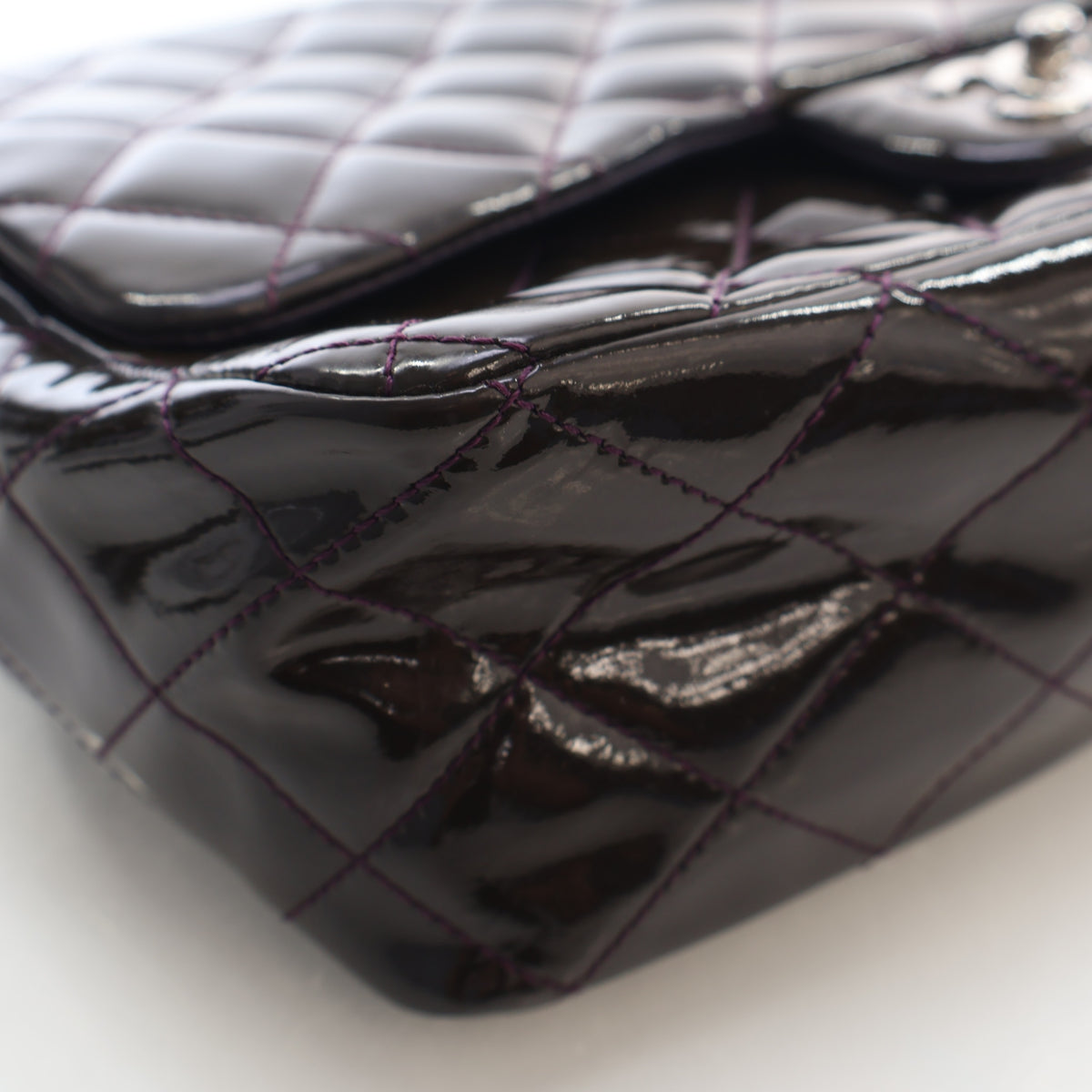 Chanel Jumbo Patent Classic Single Flap Bag, photo 6 of 17