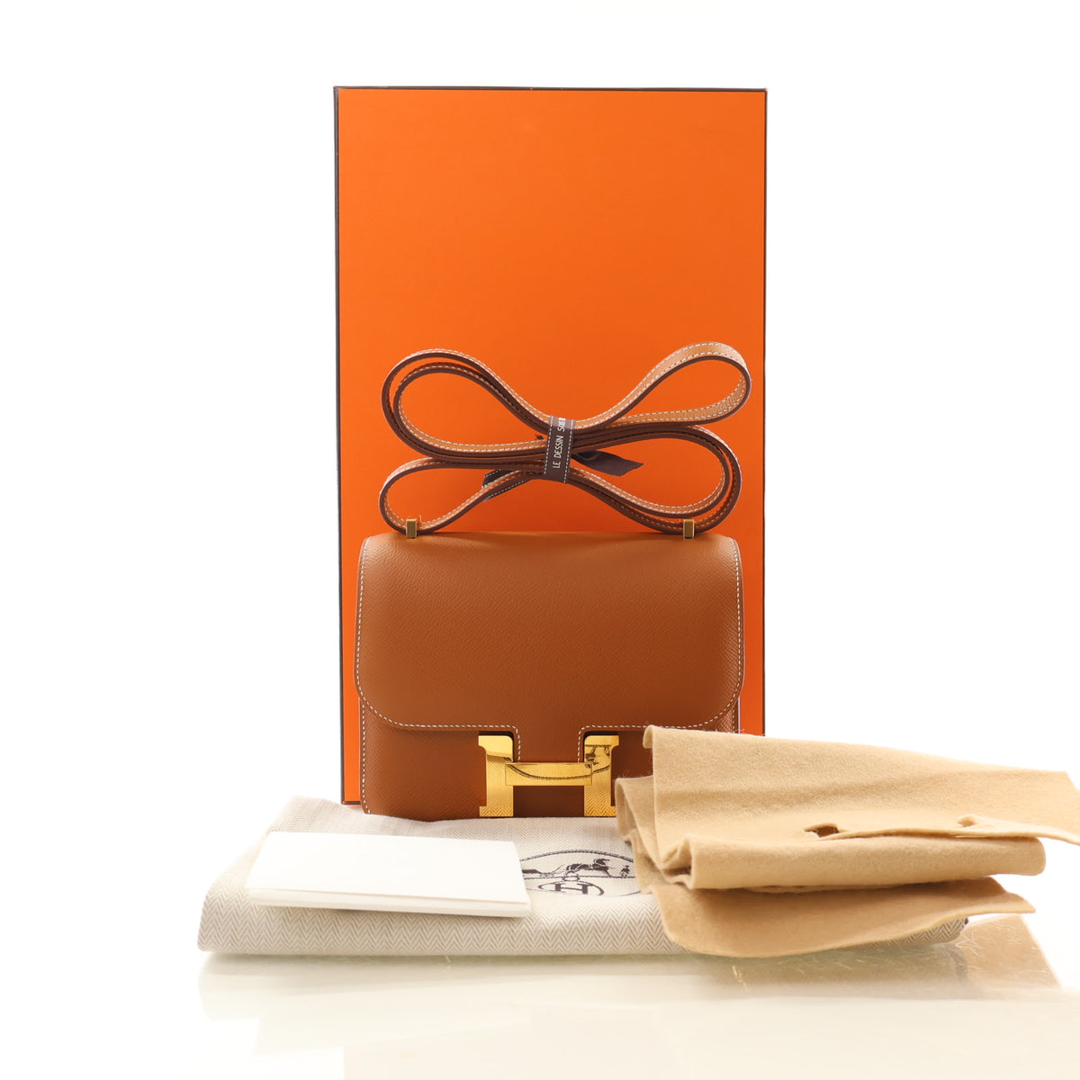 Pre-Owned Hermès Constance 18 Gold Epsom Leather, shown with dust bag and packaging