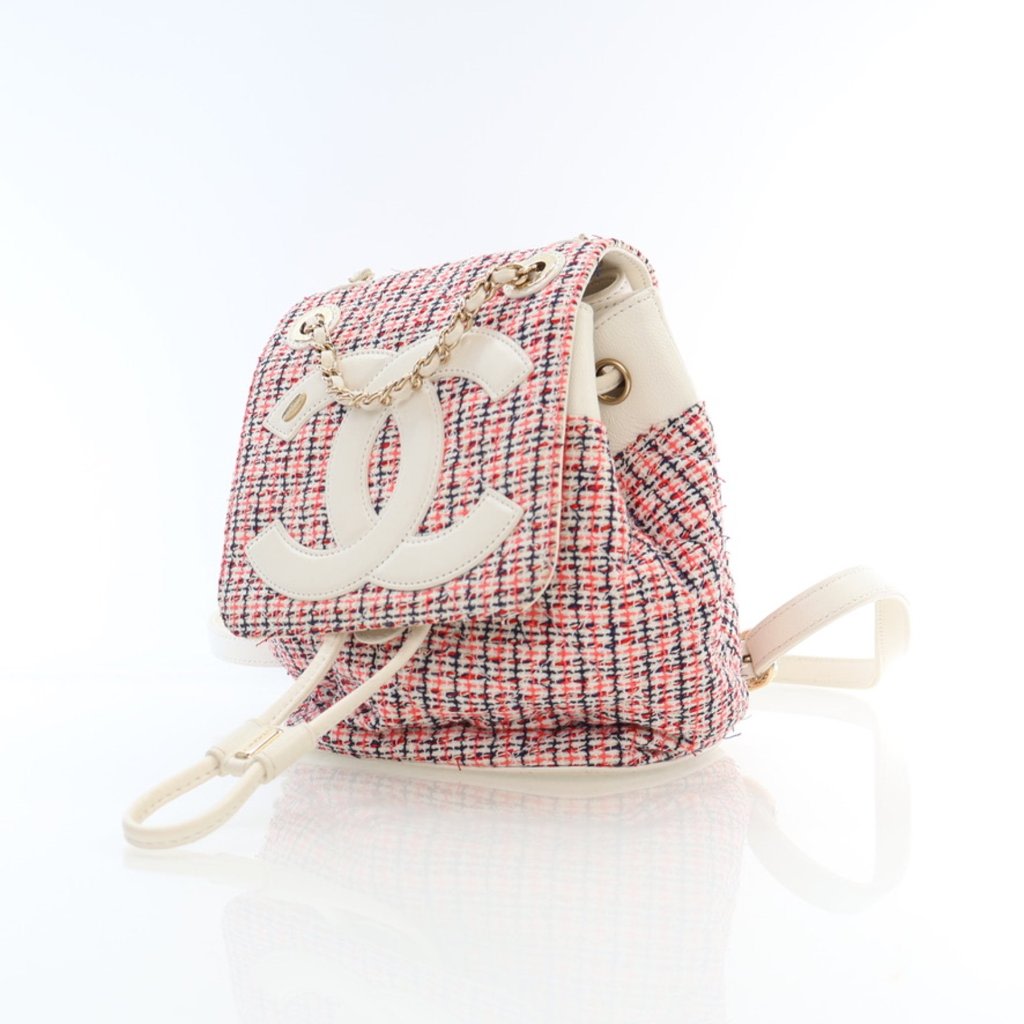 Pre-Owned Chanel Backpack Tweed CC Mania, three-quarter view