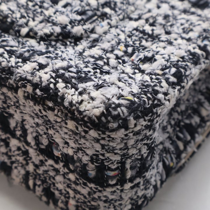 Pre-Owned Chanel Classic Double Flap Medium Tweed Bag, corner and edge detail, photo 12 of 13