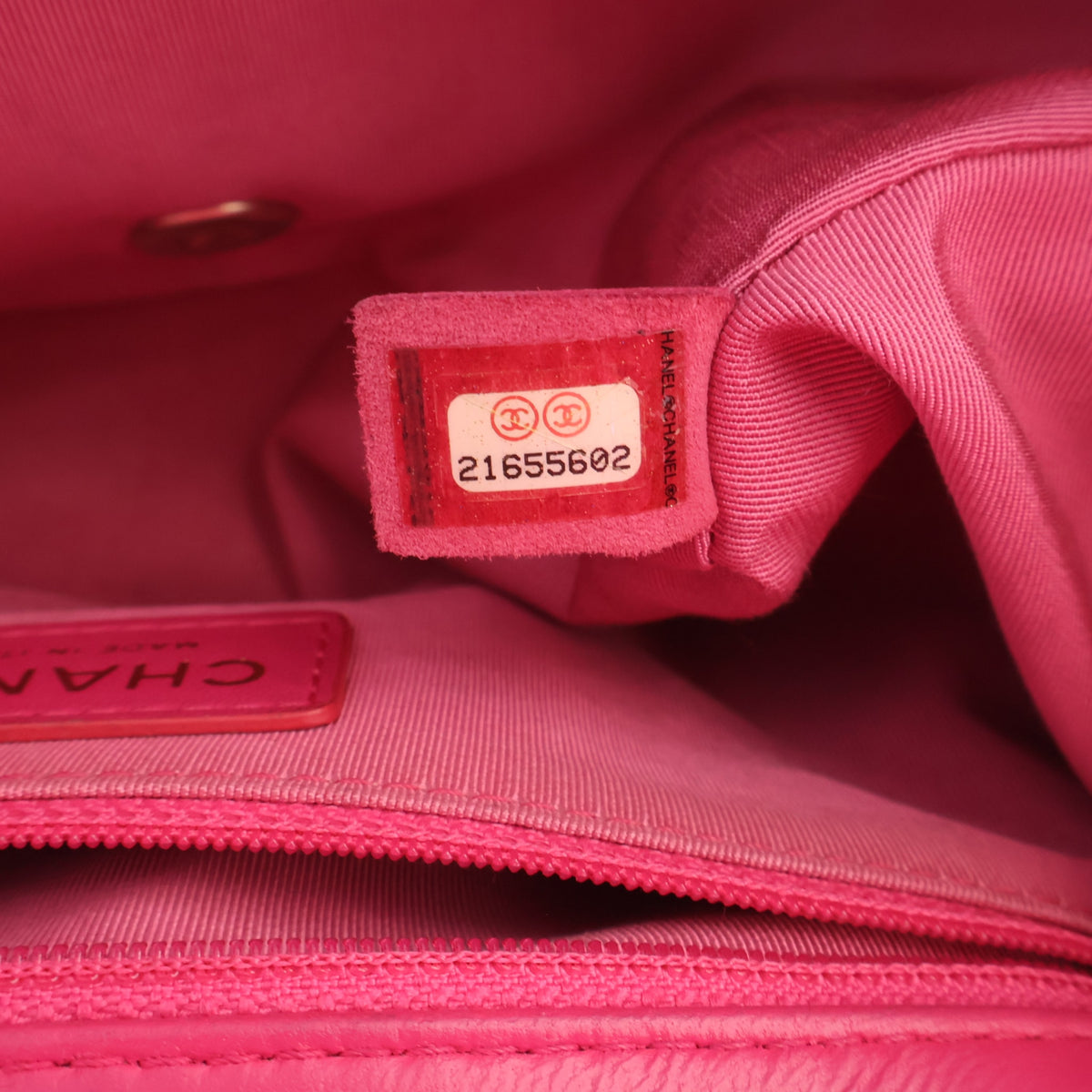 Pre-Owned Chanel Flap Bag Medium Lambskin Classic Single, interior label and date code