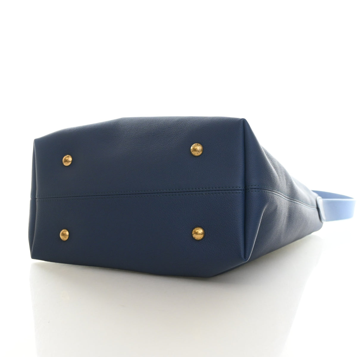 Pre-Owned Louis Vuitton Hobo MM Calfskin Lowkey, base and feet view, photo 8 of 14