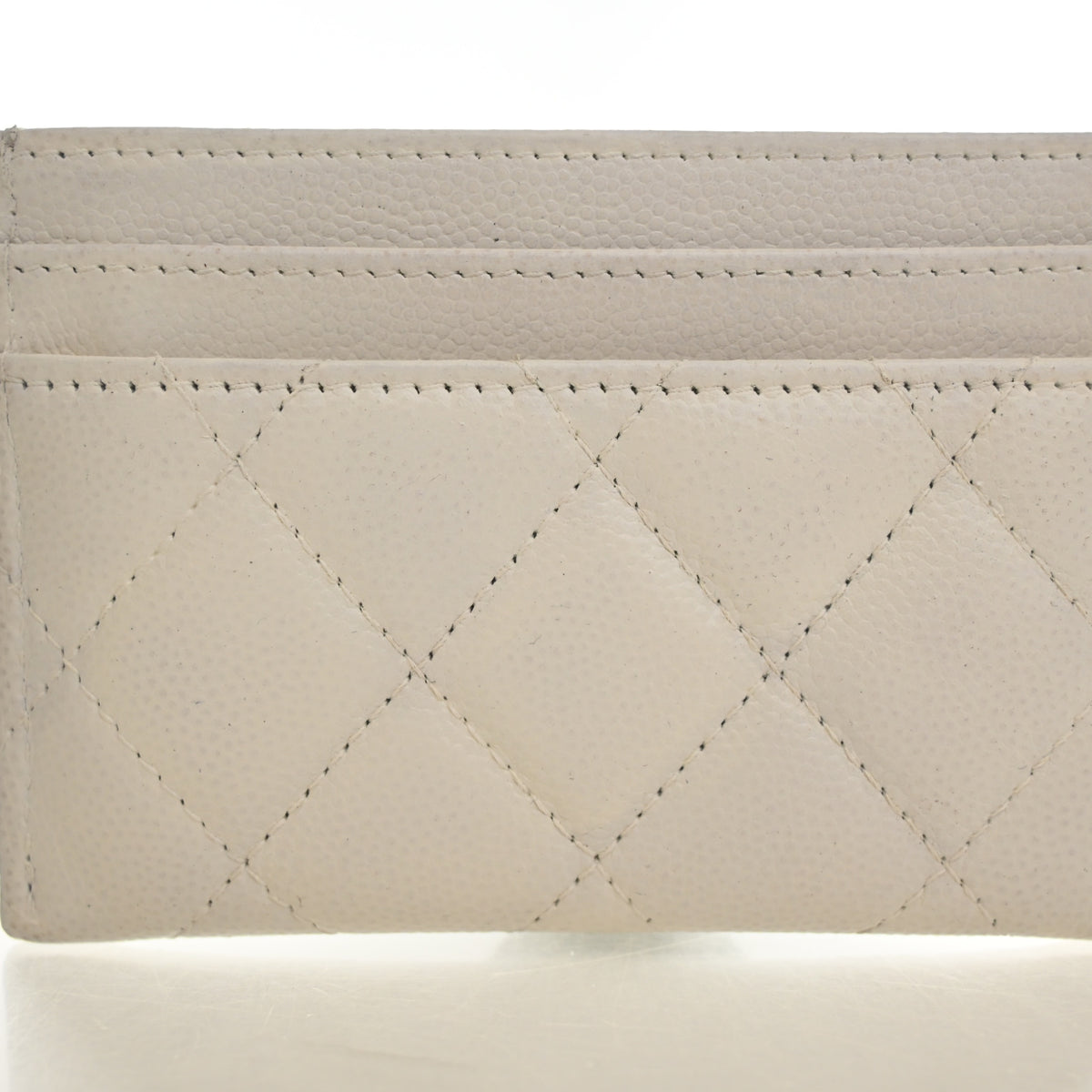 Pre-Owned Chanel Card Holder Caviar Leather My Everything, corner detail