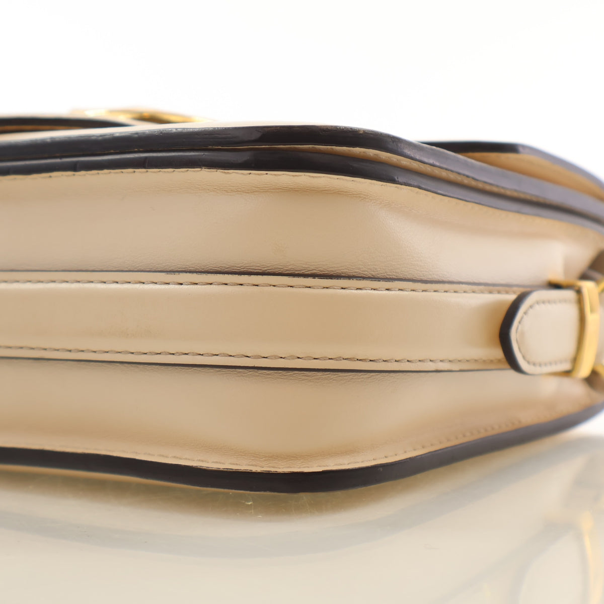 Pre-Owned Louis Vuitton Calfskin LV Pont 9, side profile, photo 7 of 18