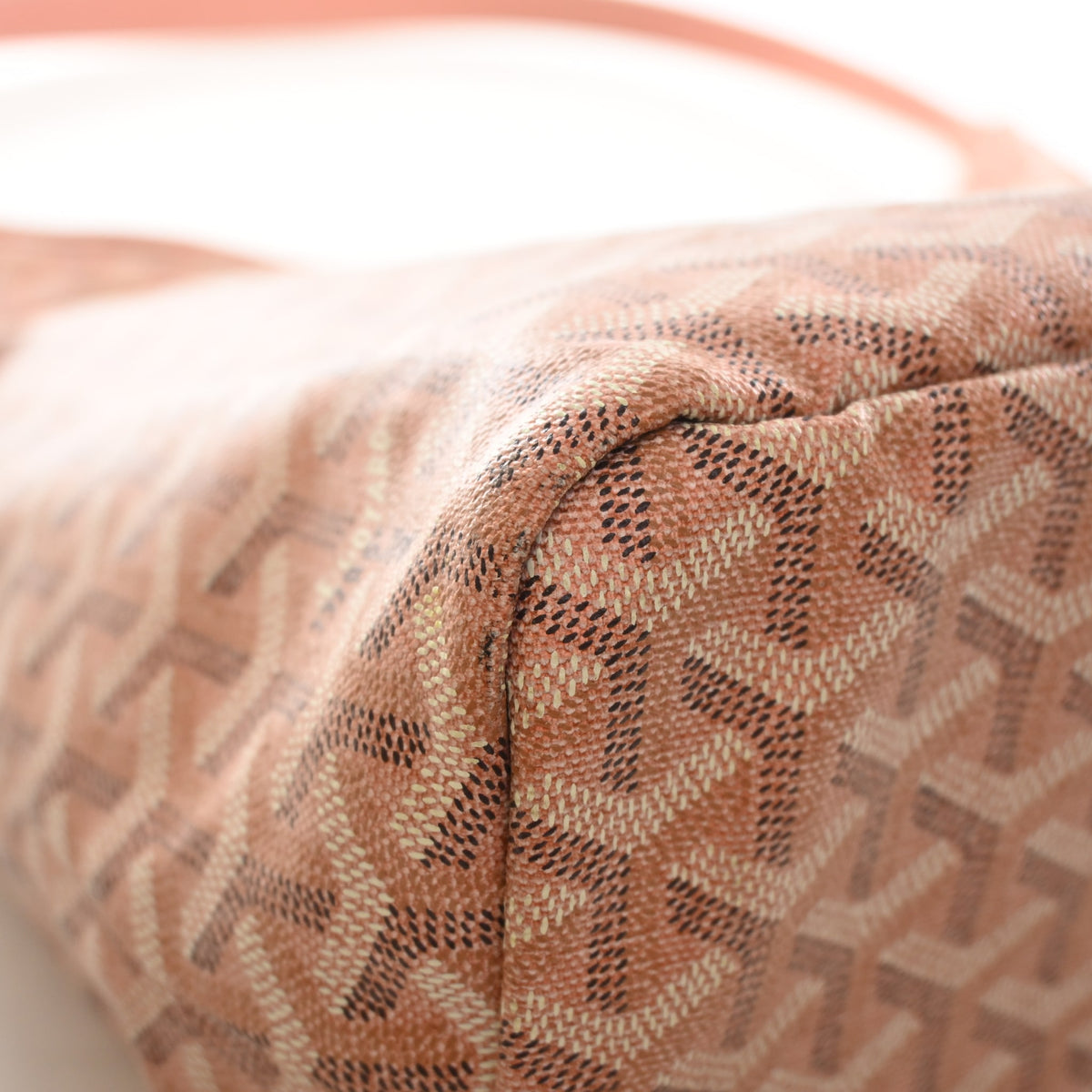 Pre-Owned Goyard PM Goyardine Boheme, corner detail