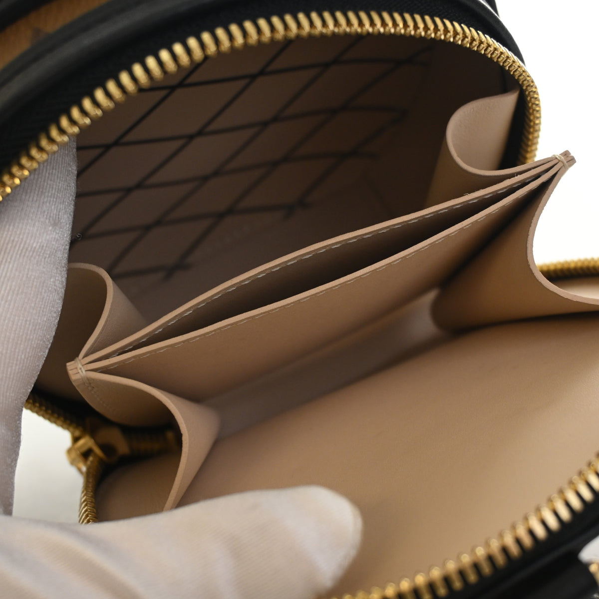 Louis Vuitton Reverse Monogram Boite Chapeau Mini, photo 11 of 11