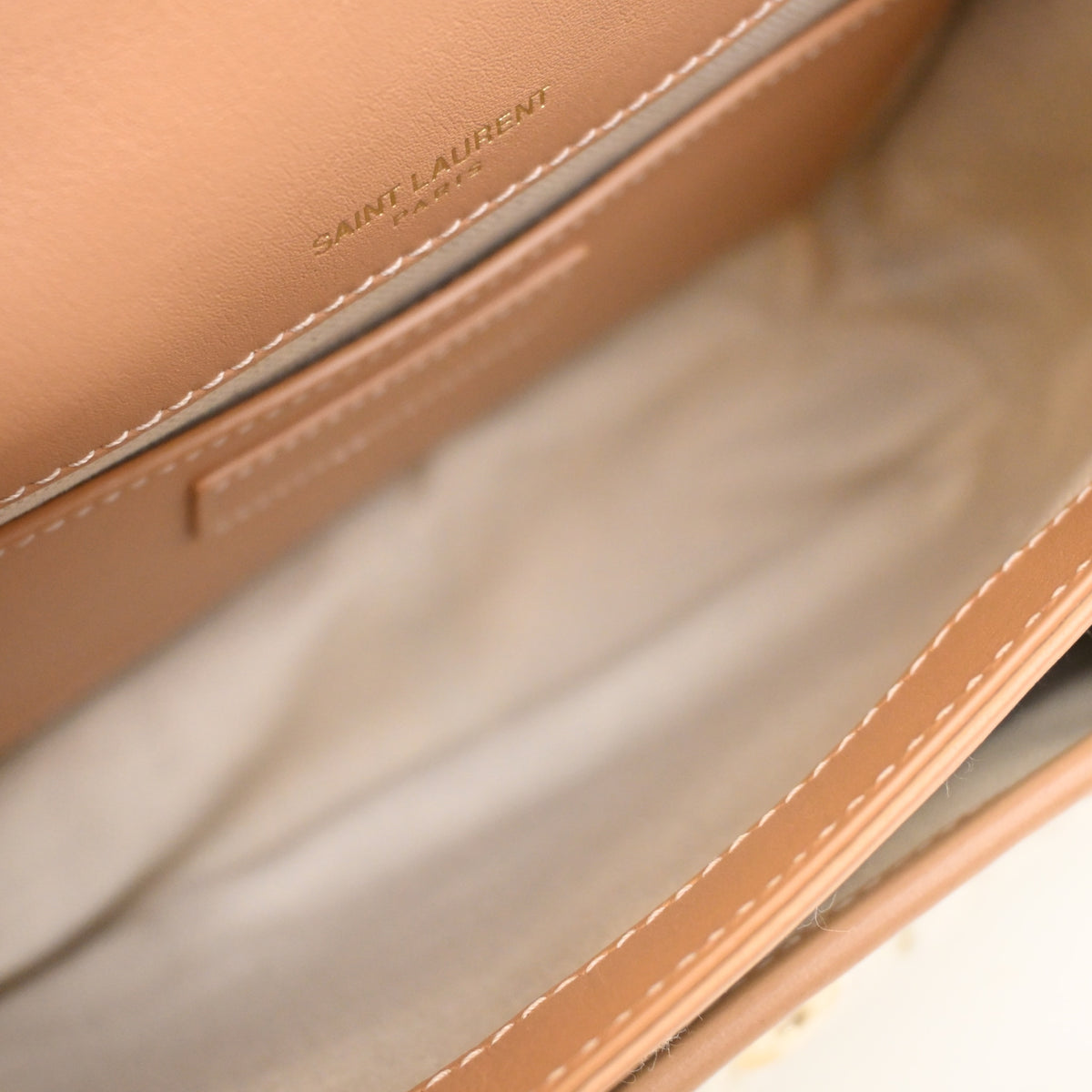 Pre-Owned Saint Laurent Small Mixed Fibers Niki, open interior with lining