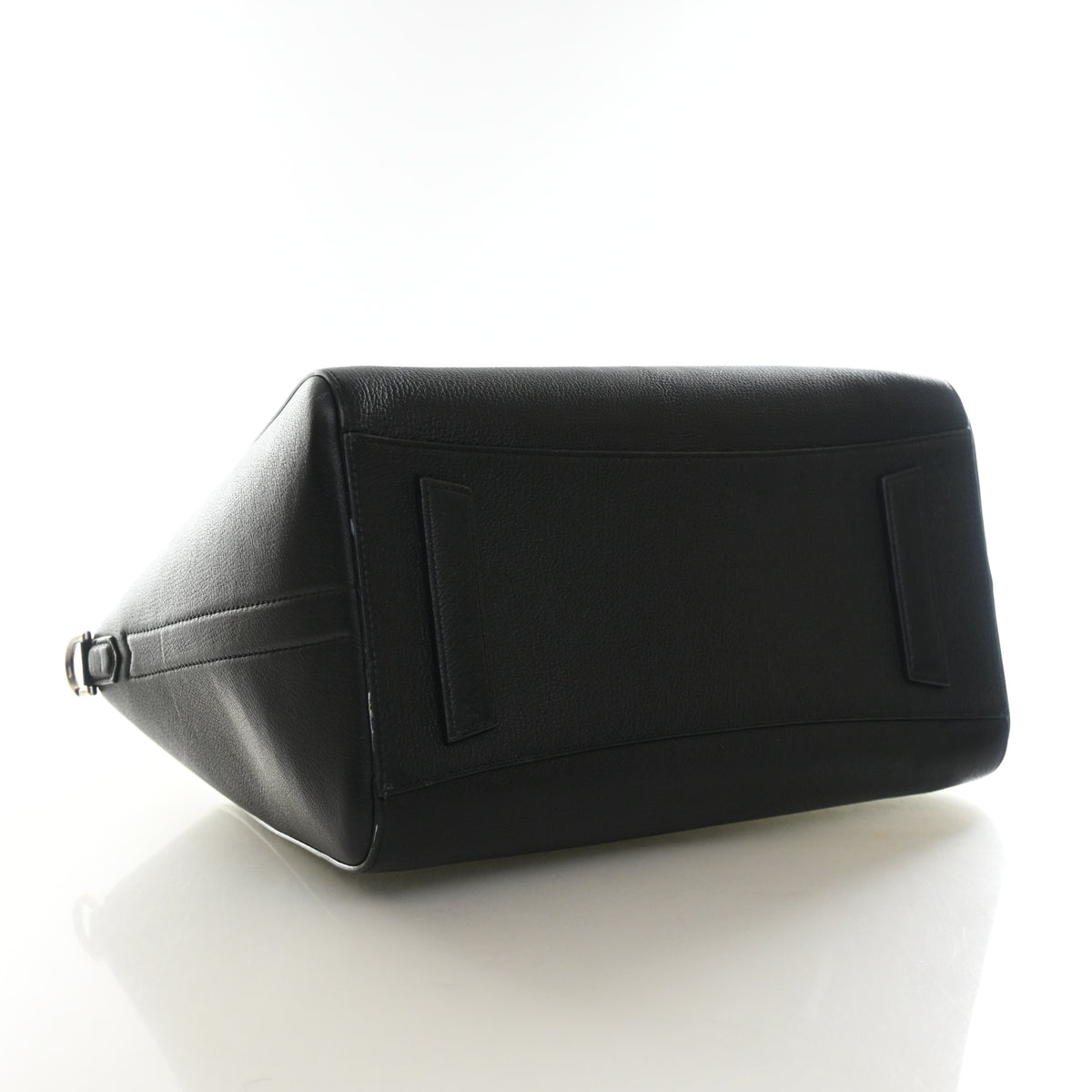 Pre-Owned Givenchy Antigona Medium Goatskin Bag, base and feet view