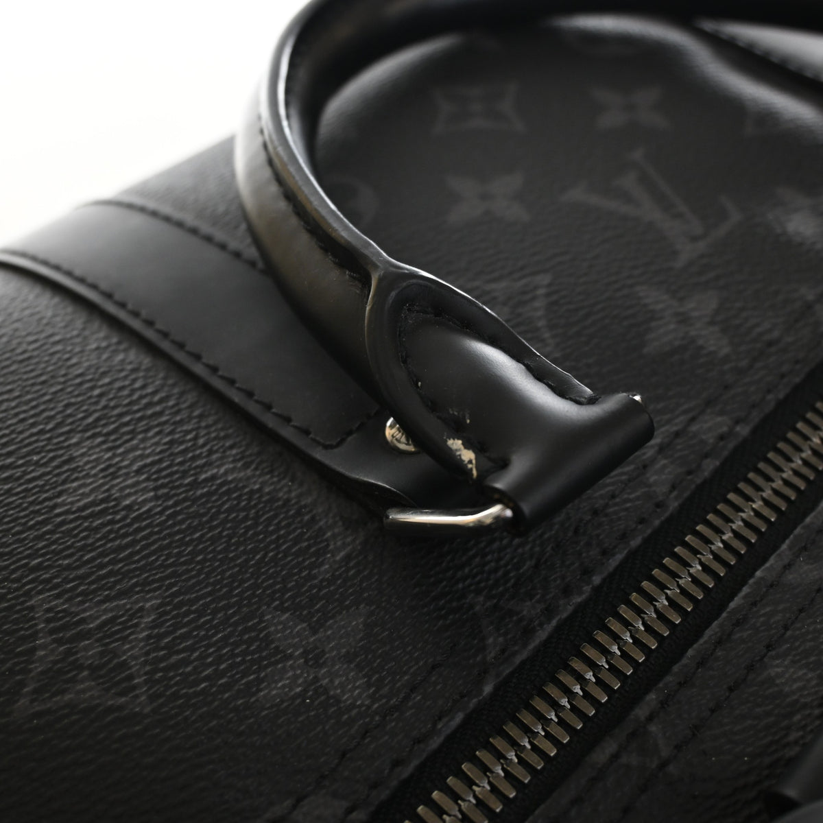 Pre-Owned Louis Vuitton 55 Monogram Eclipse Keepall, silver hardware close-up