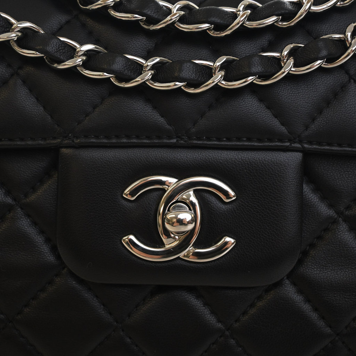 Pre-Owned Chanel Flap Bag Medium Lambskin Accordion Single, silver embossed logo detail