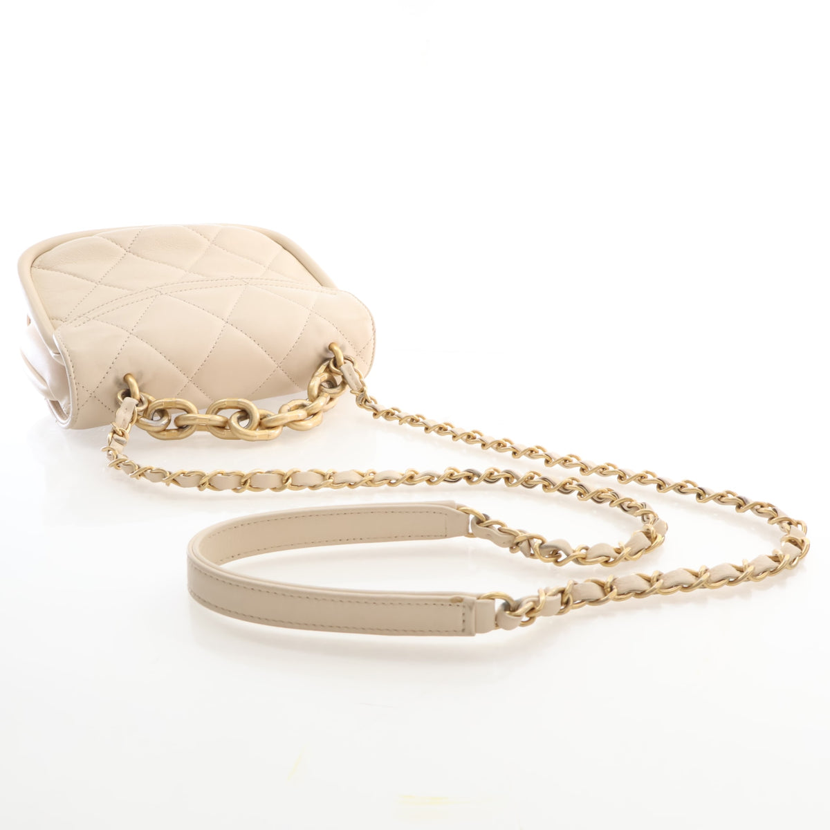 Pre-Owned Chanel Flap Bag Small Lambskin, strap and chain detail