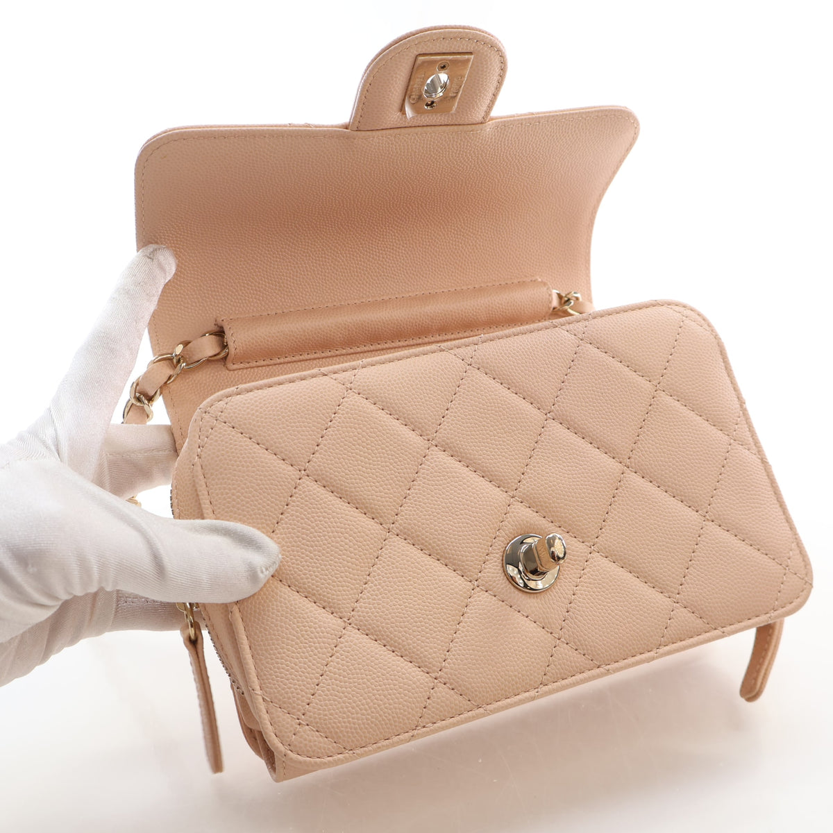 Pre-Owned Chanel Flap Bag Mini Caviar Leather Like A Wallet, open interior with lining