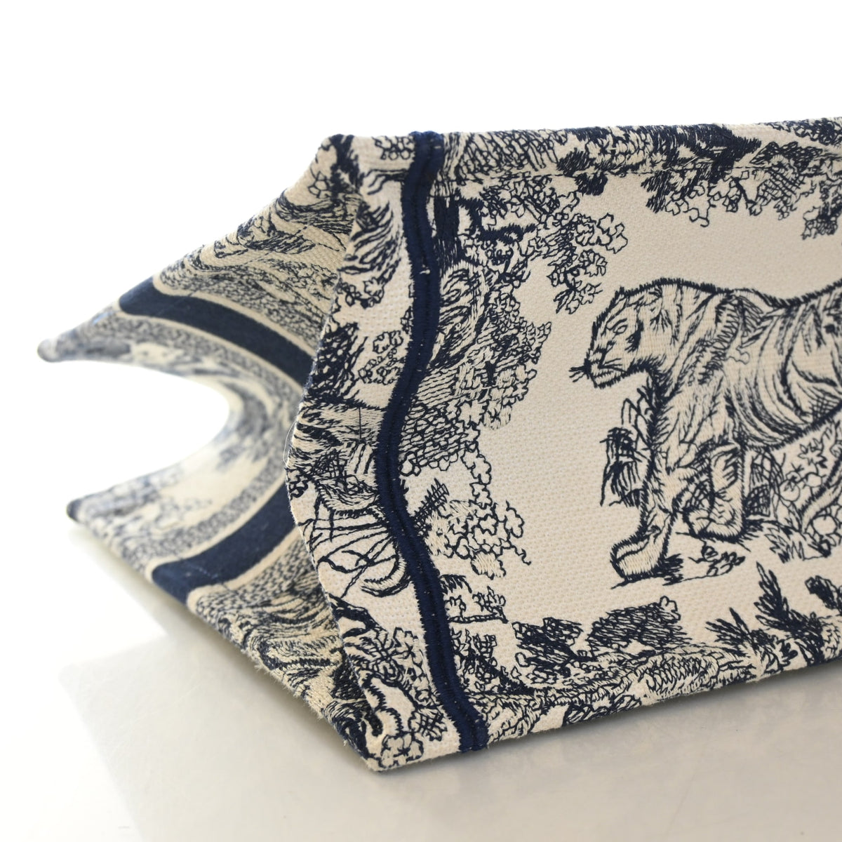 Pre-Owned Christian Dior Book Tote Medium Toile De Jouy, base view