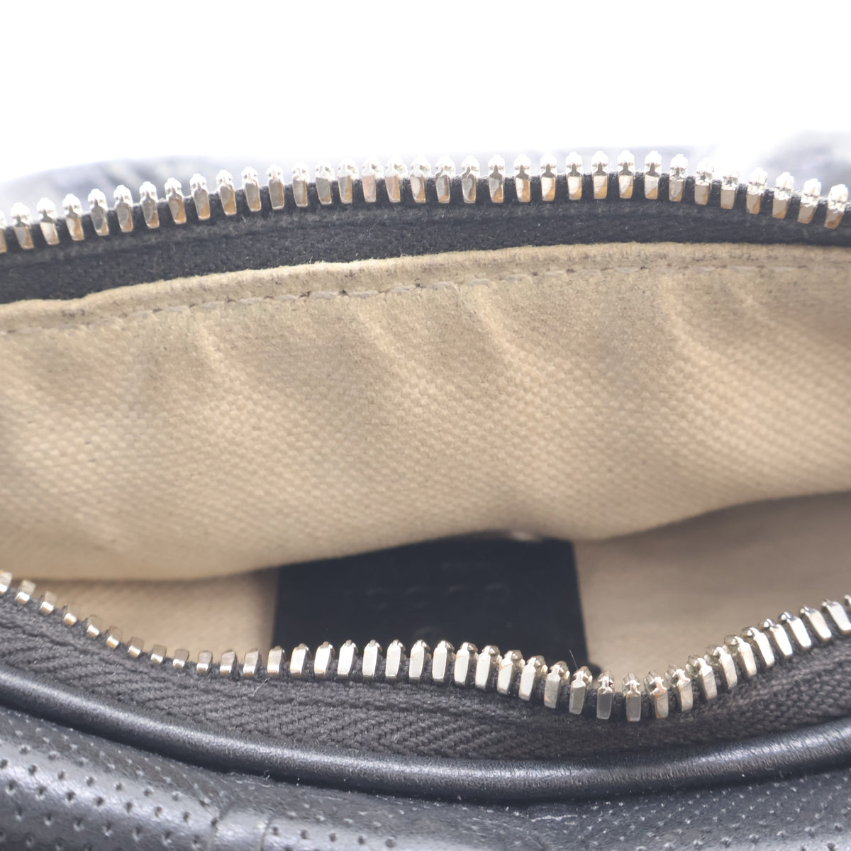 Gucci GG Embossed Belt Bag, photo 18 of 19
