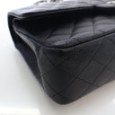 Chanel Caviar Medium Classi...