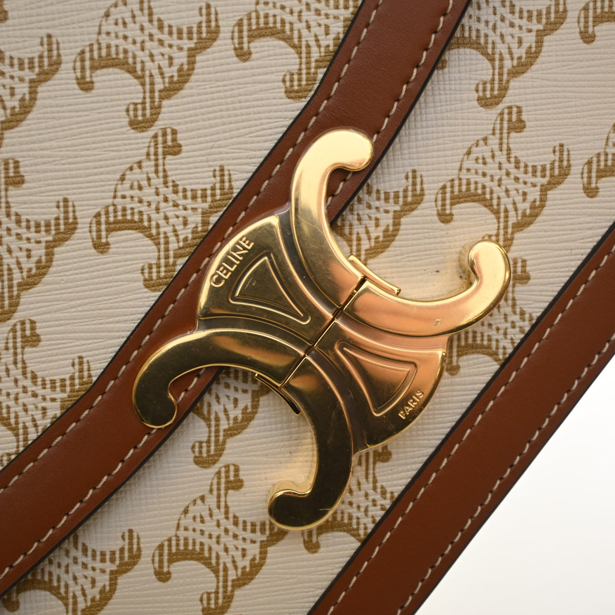 Pre-Owned Celine Flap Bag Teen Triomphe Canvas Triomphe, gold hardware
