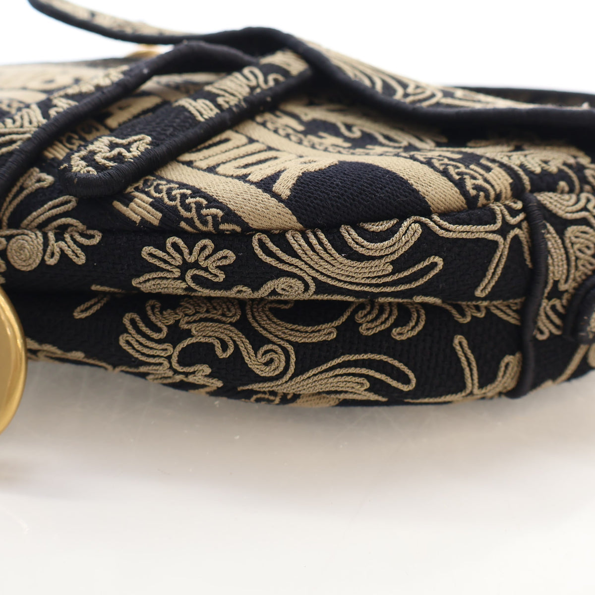 Christian Dior Medium Embroidered Canvas Saddle Bag, photo 8 of 16