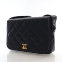 Chanel Vintage Medium Quilt...