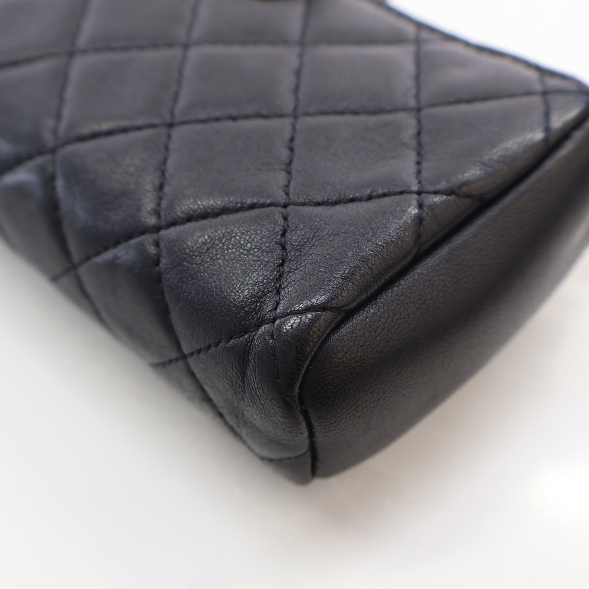 Chanel Lambskin Clutch With Chain, photo 14 of 18