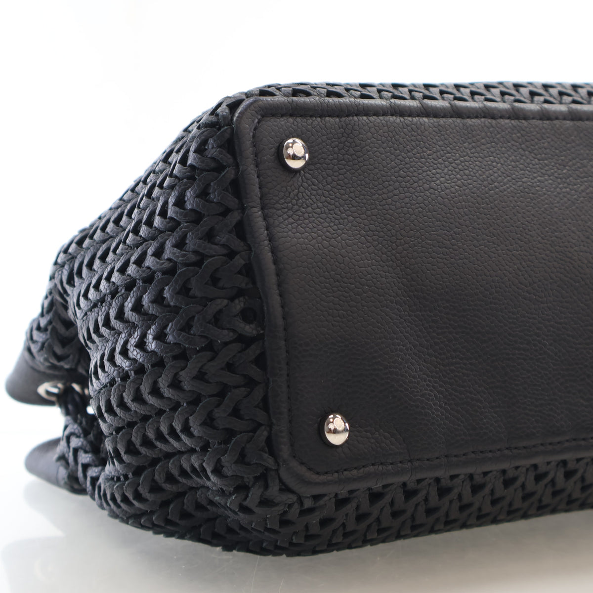 Pre-Owned Chanel Tote Woven Caviar Leather CC Charm, base view