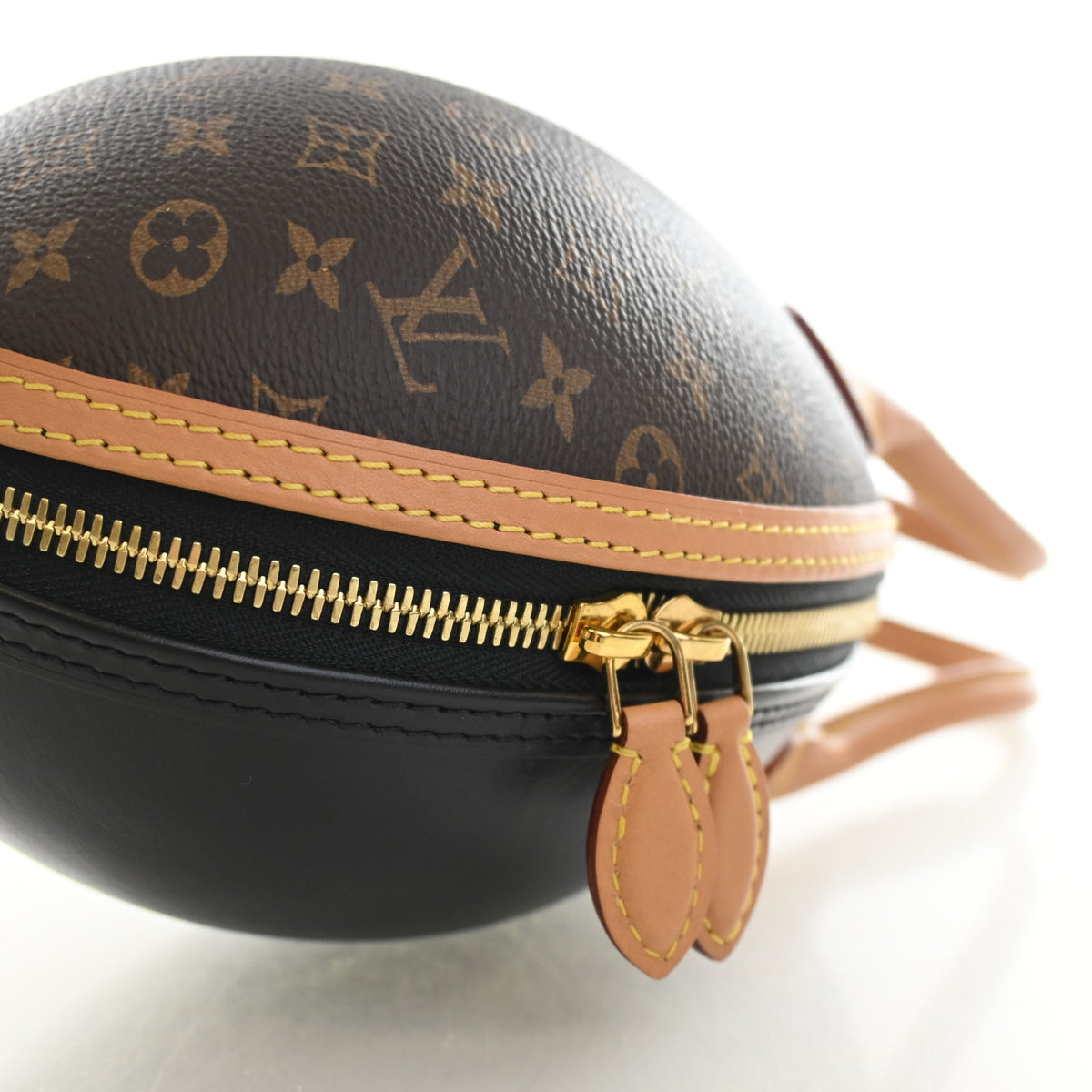 Pre-Owned Louis Vuitton Monogram Egg Bag, gold hardware