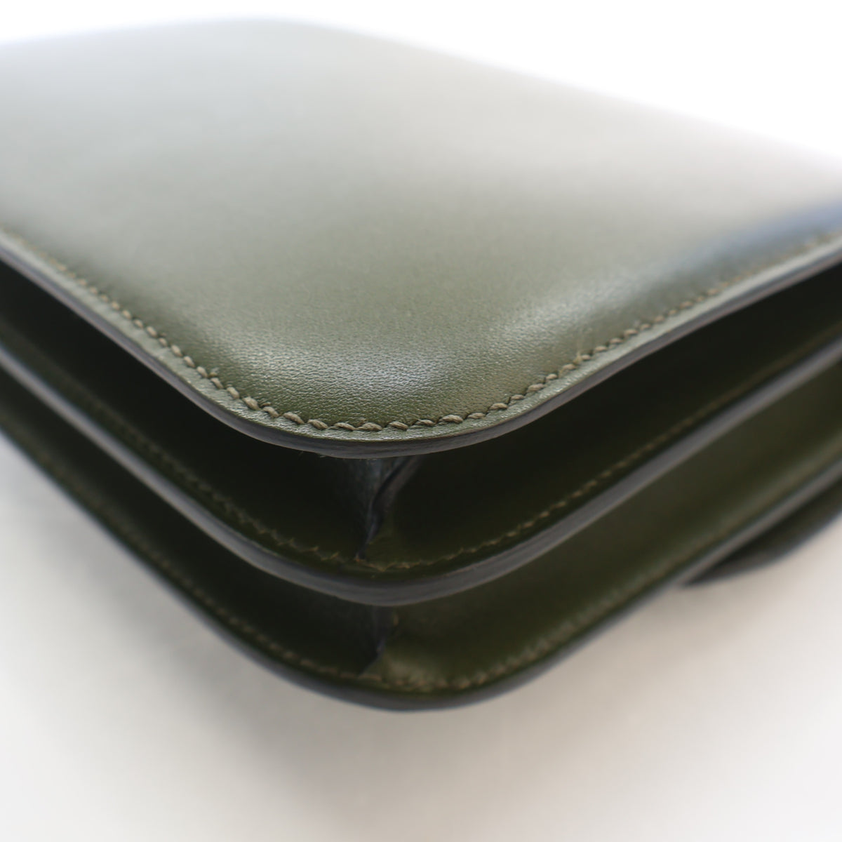 Pre-Owned Hermès Constance 18 Canopée Tadelakt Leather, side profile, photo 14 of 19