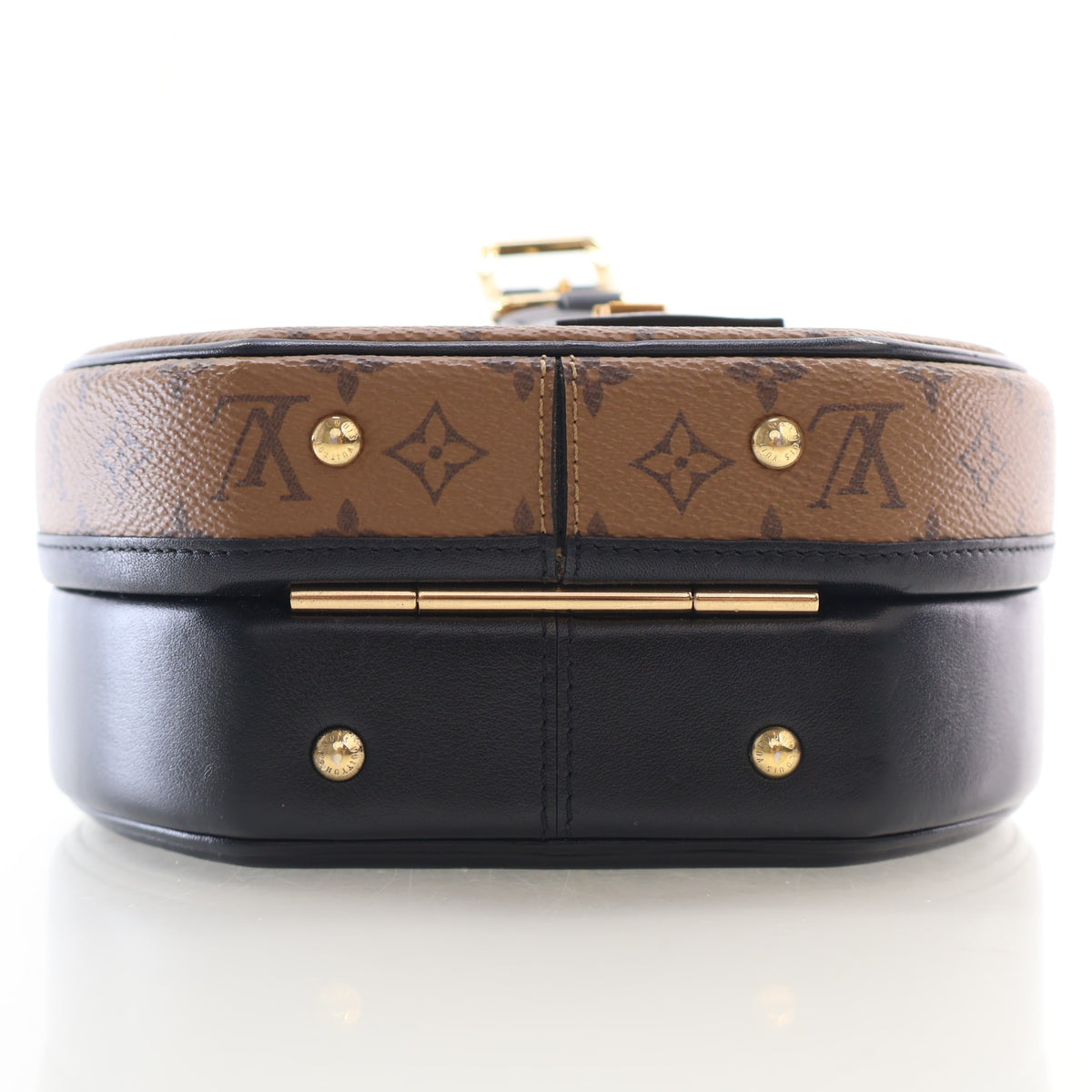 Pre-Owned Louis Vuitton Petite Reverse Monogram Boite Chapeau, base and feet view, photo 9 of 17