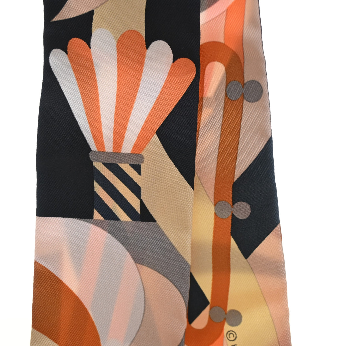 Pre-Owned Hermès Chanel Parade En Fanfare Silk Twilly, flat lay