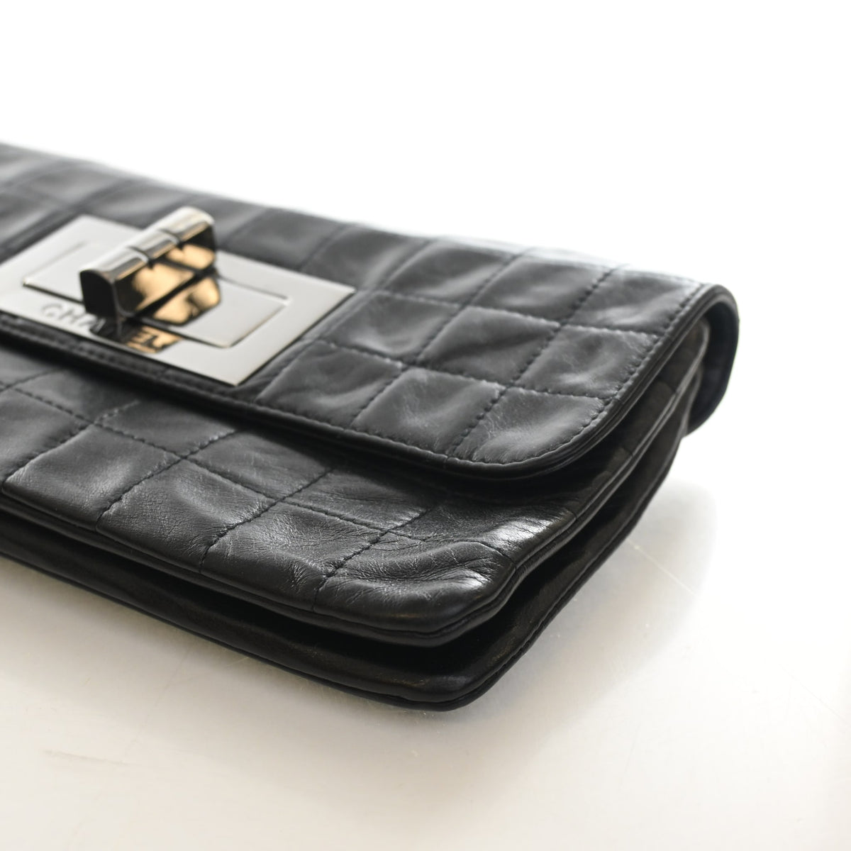 Chanel Vintage Lambskin Reissue Clutch, photo 8 of 16