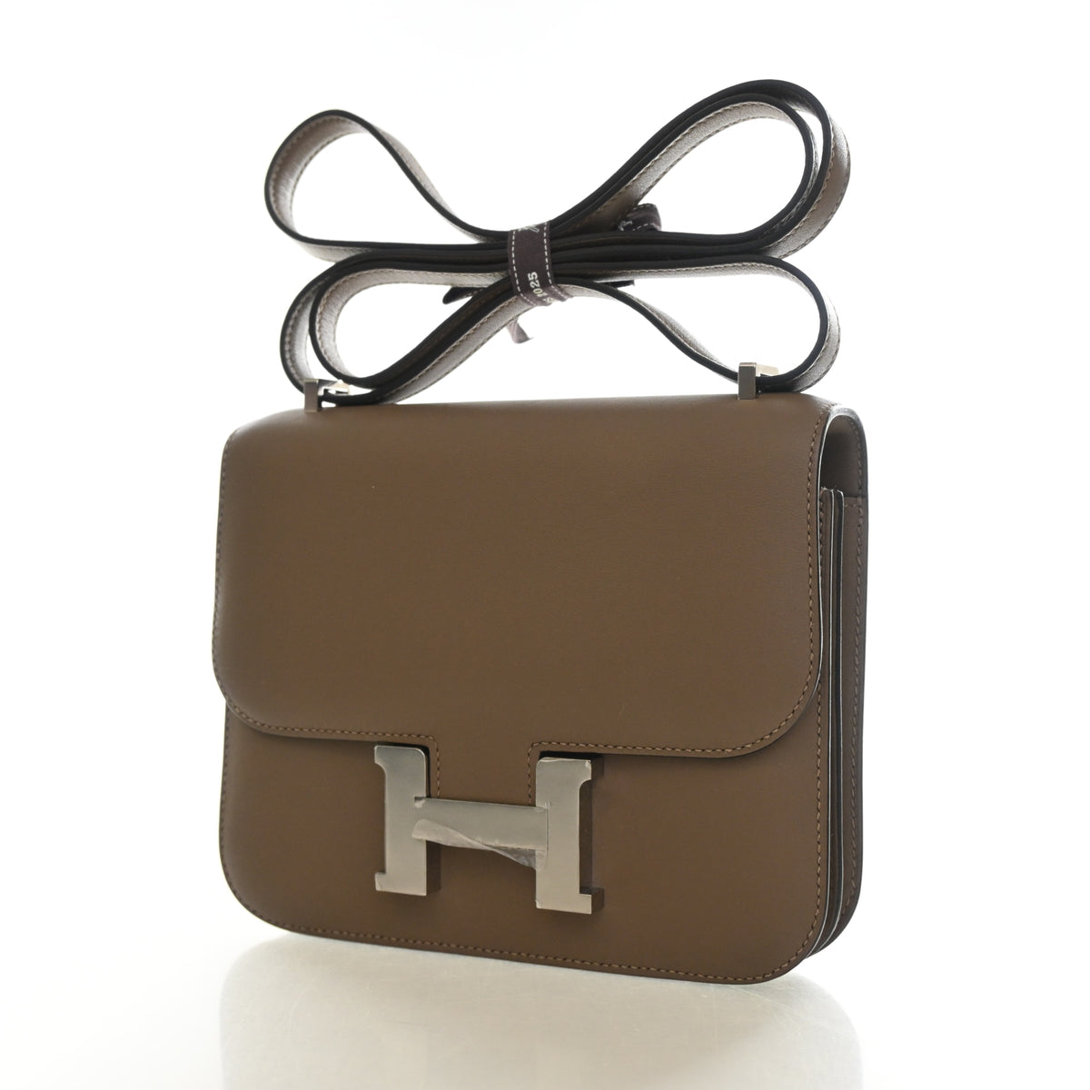 Pre-Owned Hermès Constance 18 Beige De Weimer Evercolor Leather, front view, photo 3 of 16