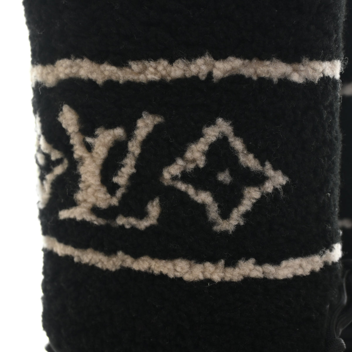 Pre-Owned Louis Vuitton Boots Sz 38 Shearling Polar Flat High, logo detail, authenticated at Luxe Du Jour