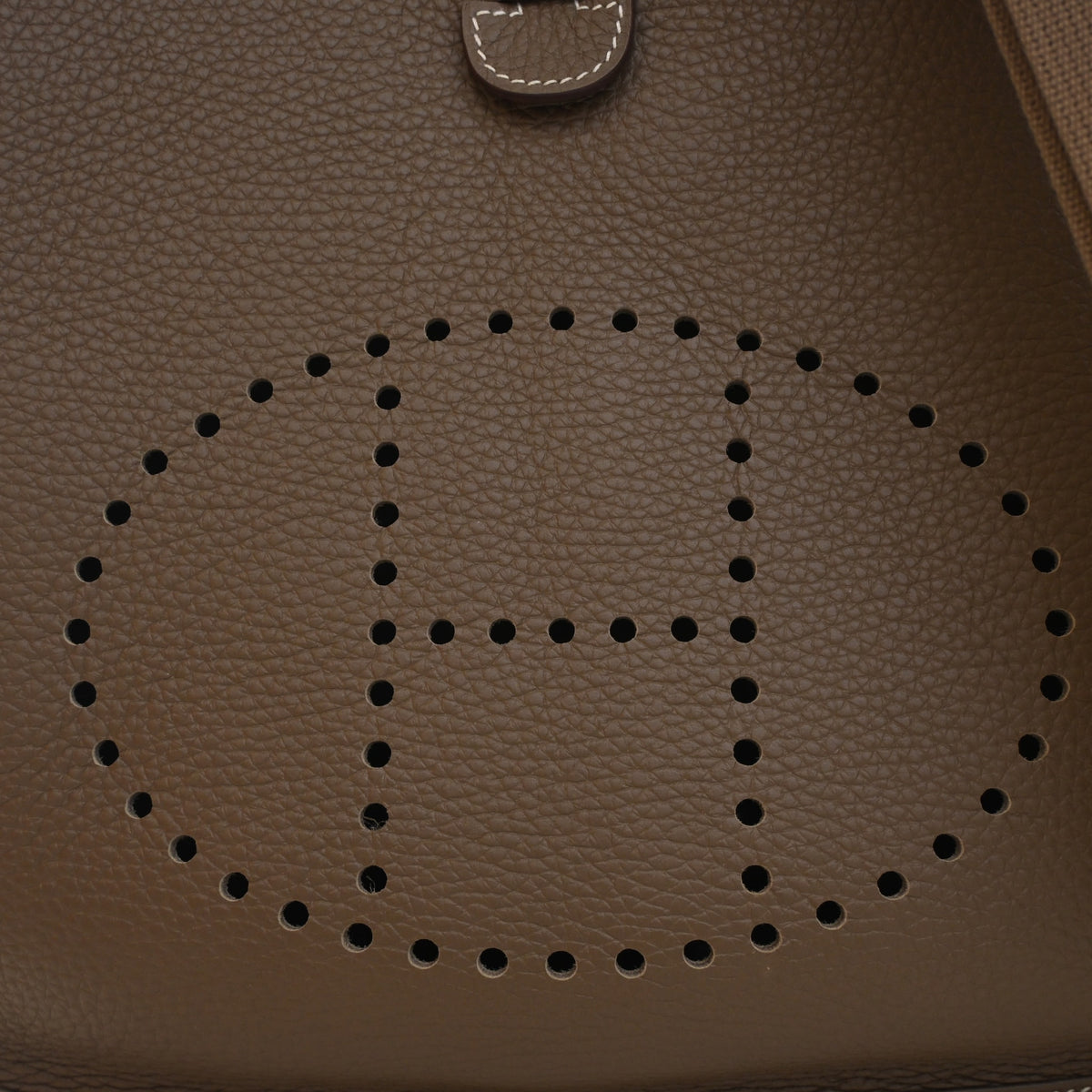 Pre-Owned Hermès Evelyne 29 Étoupe Clemence Leather III, logo detail