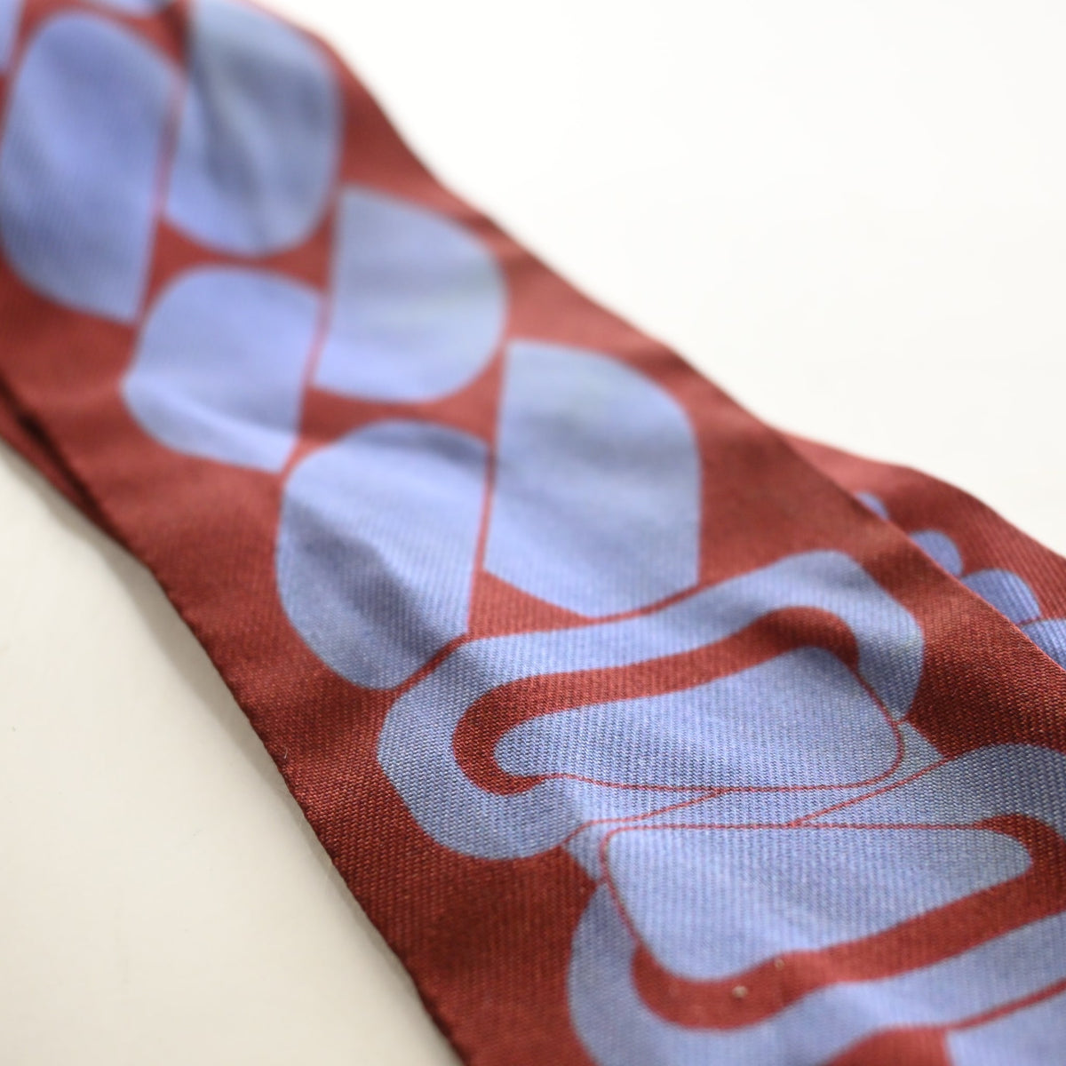 Hermes Clic C'est Noue Silk Twilly, photo 6 of 8