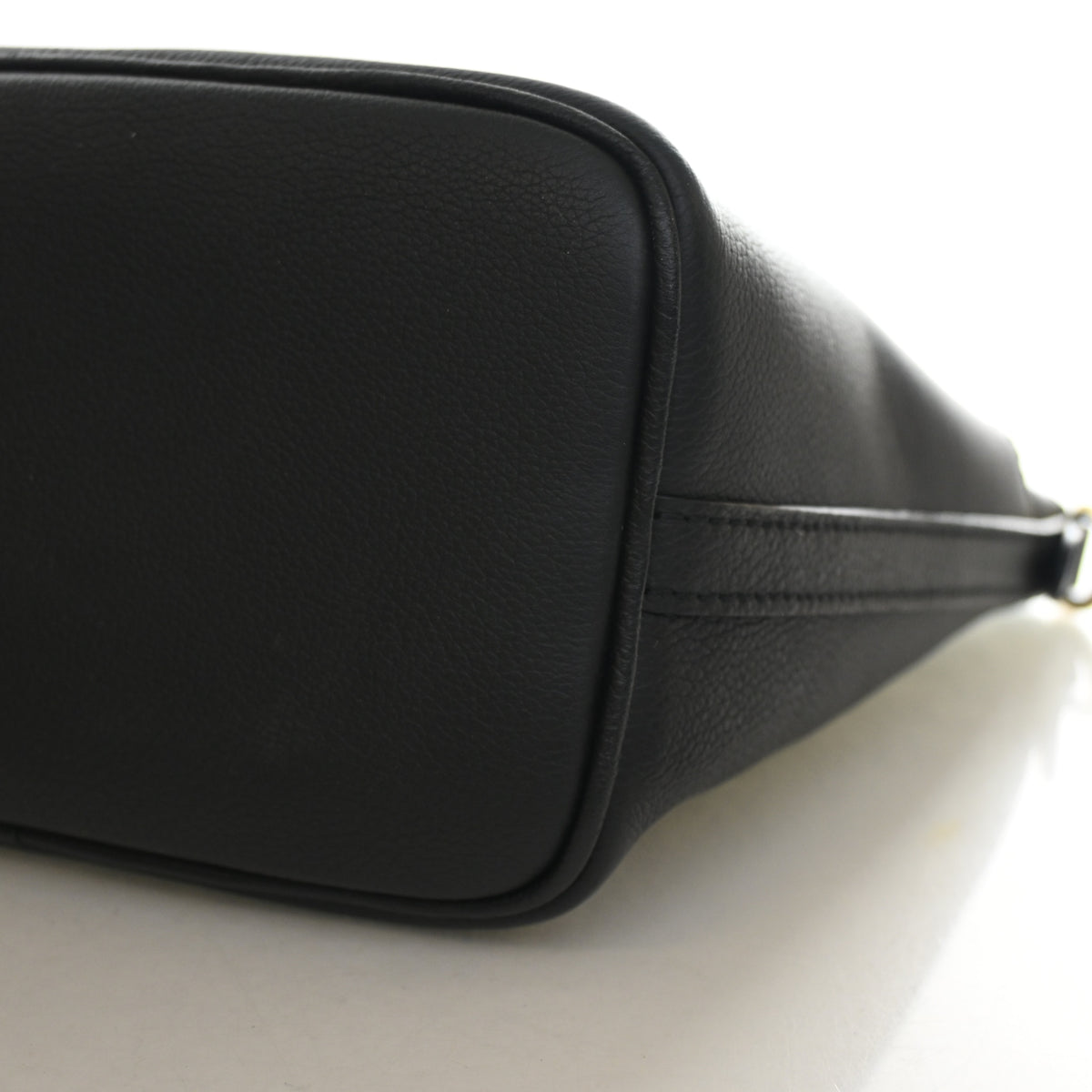 Louis Vuitton Calfskin Lock And Walk Bucket Bag, photo 8 of 13