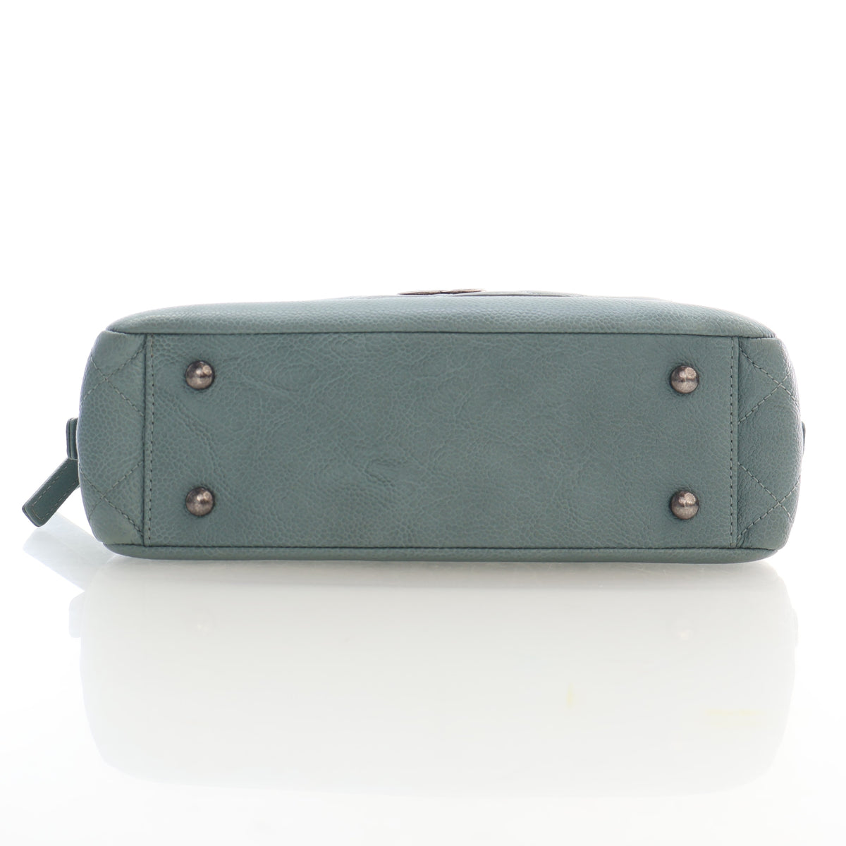 Pre-Owned Chanel Camera Bag Medium Caviar Leather Coco Break, base and feet view, photo 10 of 19