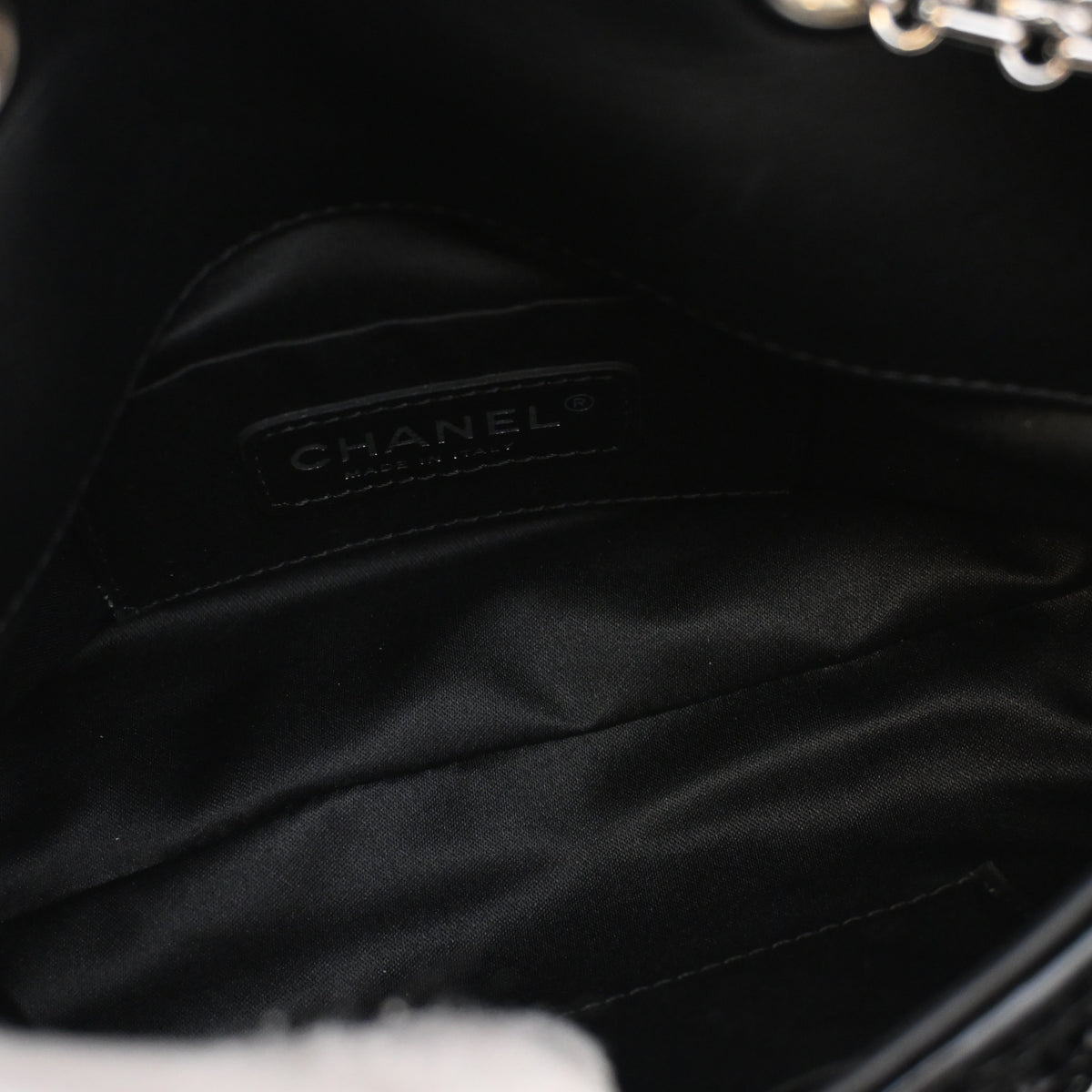 Pre-Owned Chanel Flap Bag 224 Sequin Reissue 2.55, logo detail